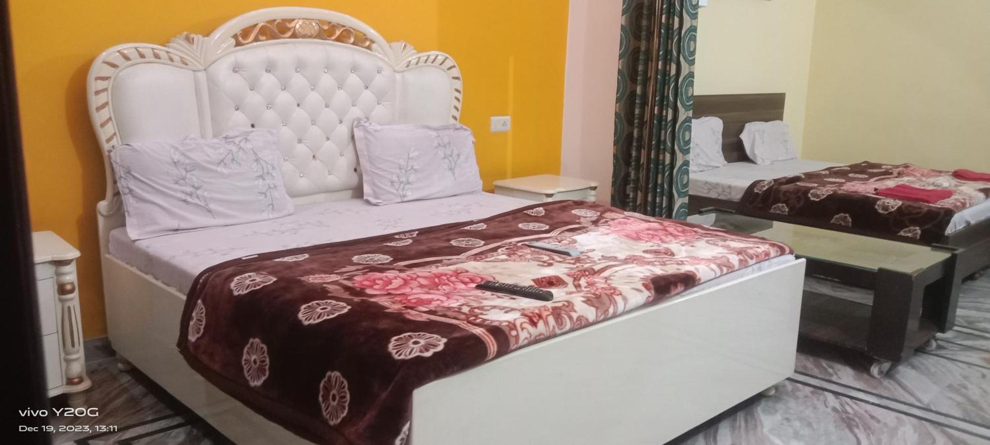 אמריצר $4 Home Stay מראה חיצוני תמונה