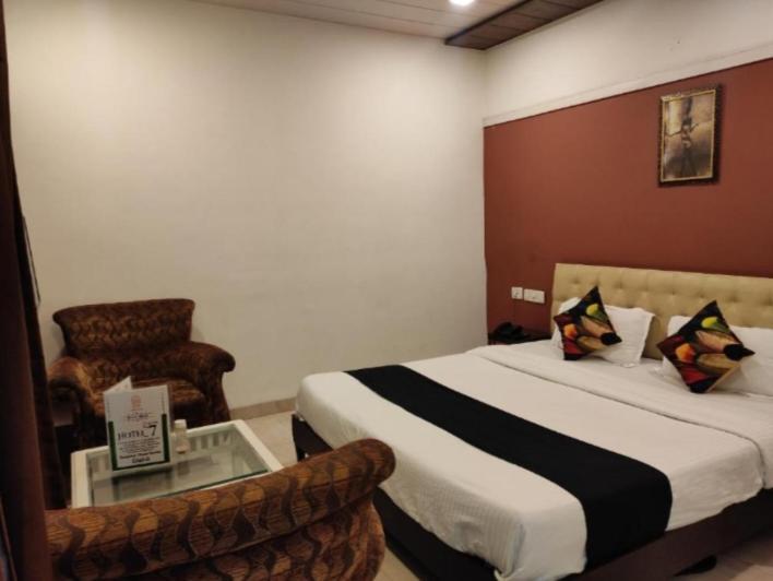 אמריצר $4 Home Stay מראה חיצוני תמונה