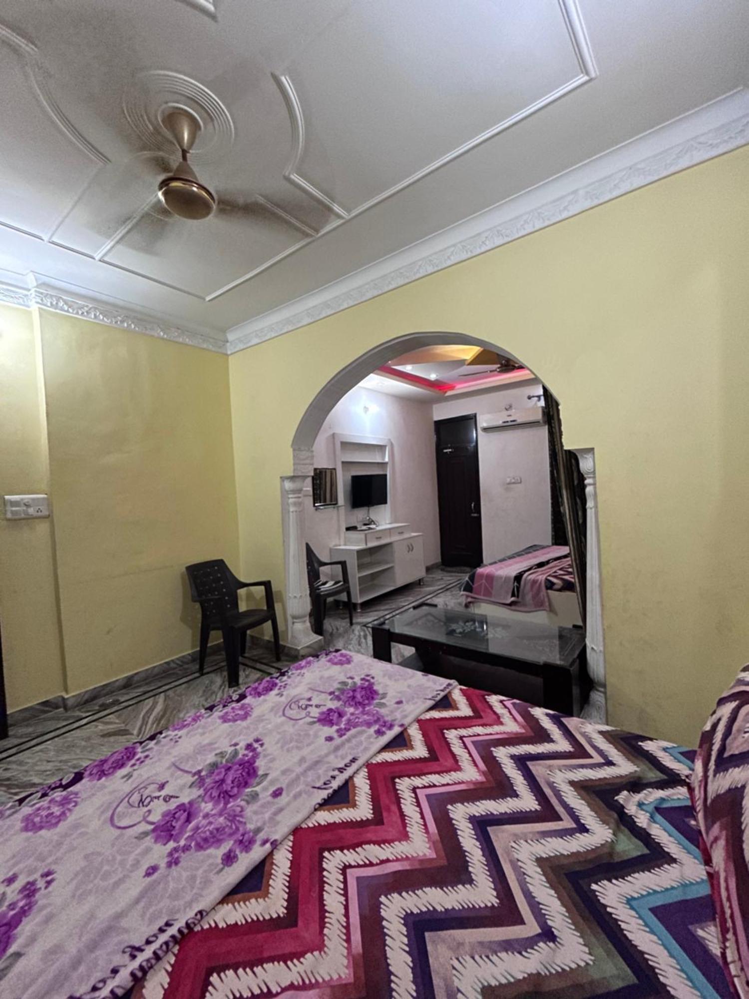 אמריצר $4 Home Stay מראה חיצוני תמונה